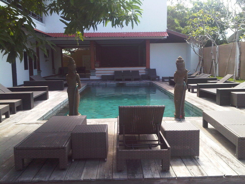 Mirah Hostel Legian Exterior foto